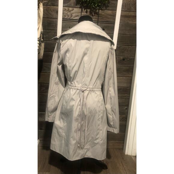 Cole Haan light taupe long women's trench coat size medium - Picture 3 of 9